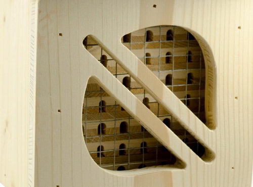 Hmyzí hotel pro včelky samotářky Cube Line, detail